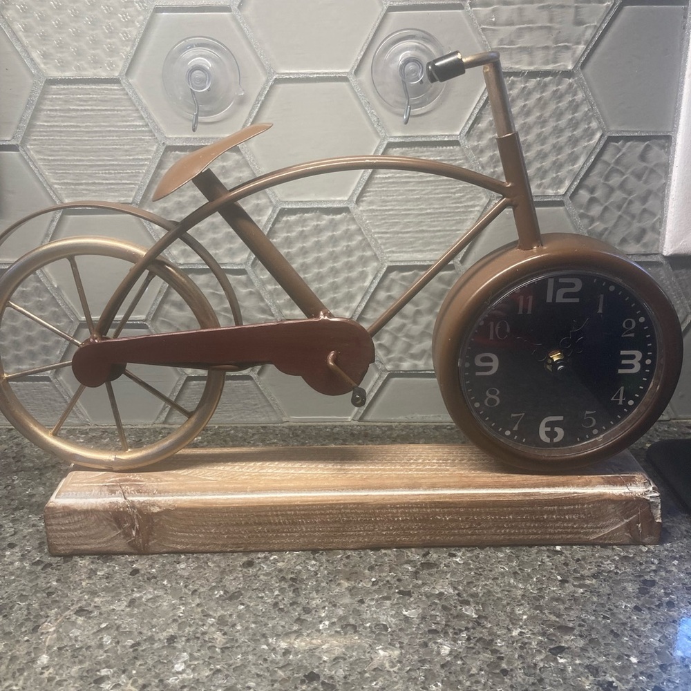 Rustic Bicycle Clock in Brown and Black